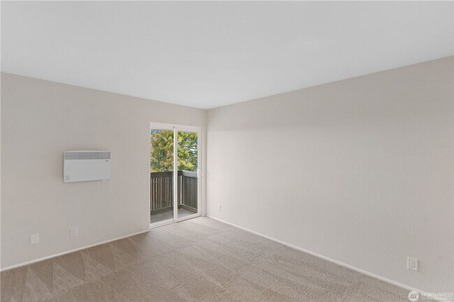 Building Photo - 1425 S Puget Dr