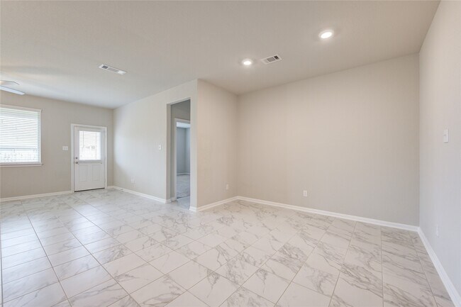 Building Photo - 26019 Steele Flower Dr