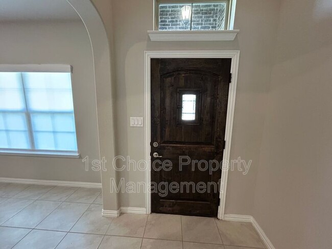 Building Photo - 7205 Tesoro Trl
