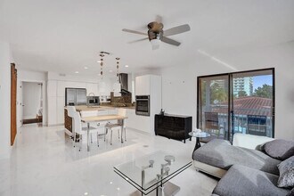 Building Photo - 3215 NE 7th St