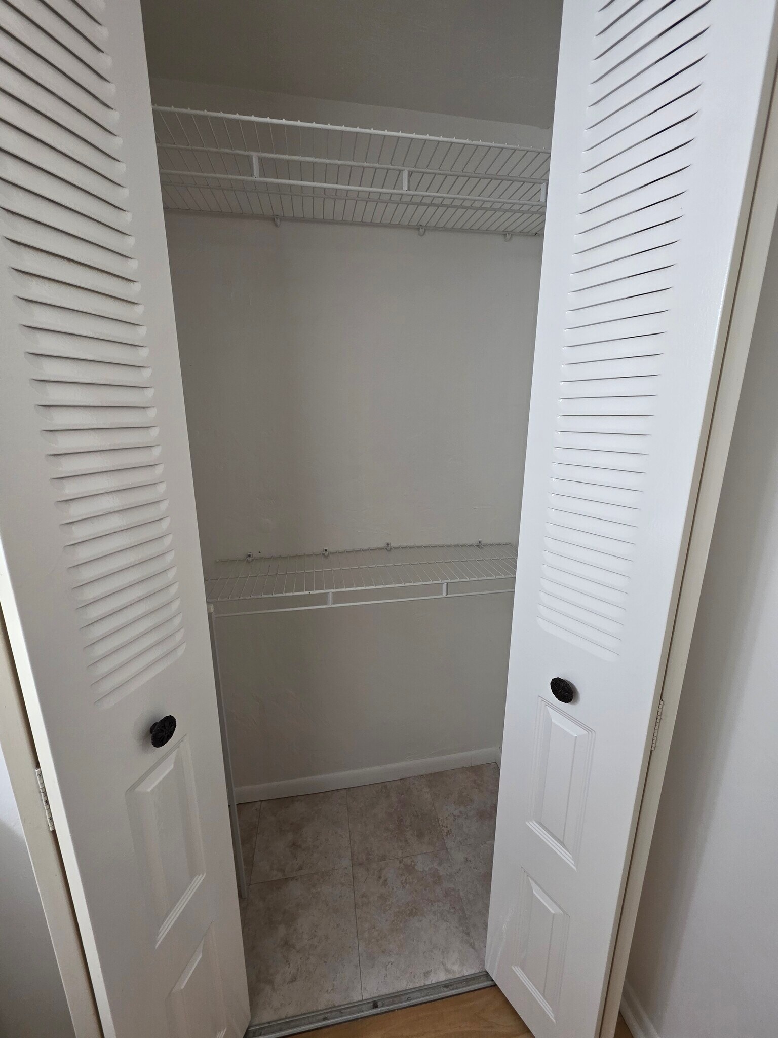 Closet Interior - 2901 26th St W