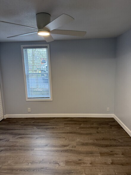 Building Photo - 444 US-22