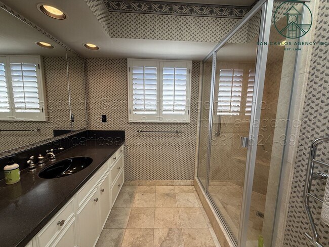 Building Photo - Two Bedroom Premium Del Mesa Condo Unit with Views