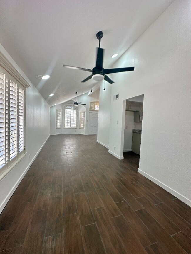 Building Photo - 7979 Starry Night Dr