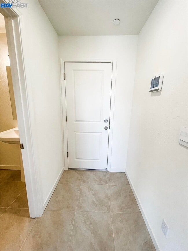 Building Photo - 2280 Craig Ct