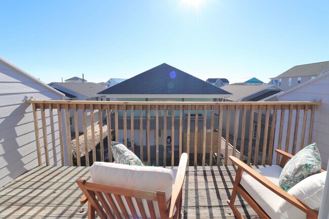 Building Photo - 125 Crosswinds Dr