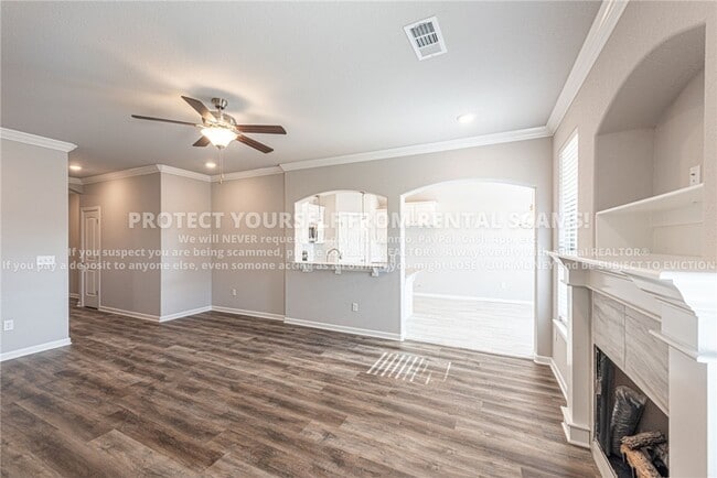 Building Photo - 4363 W Topeka Ave