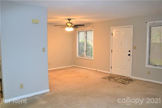 Building Photo - 1847 J Julian Ln