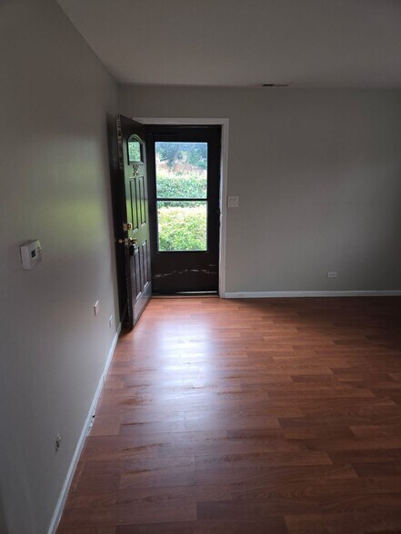 Building Photo - 346 E Rimini Ct