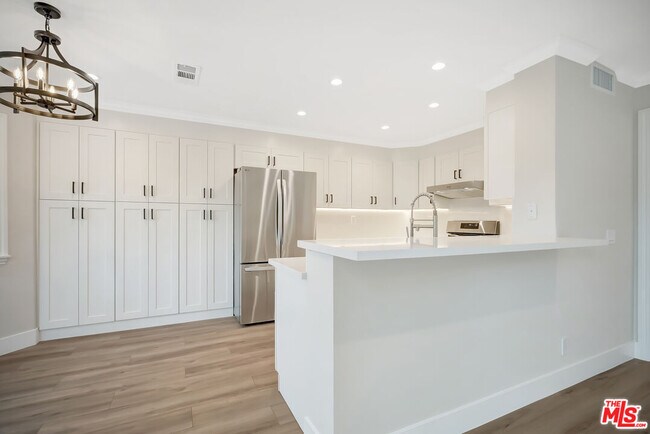 Building Photo - 4016 Cam Plano