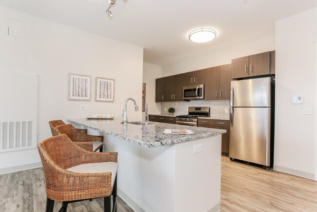 Building Photo - 35 Rosebrook Pl