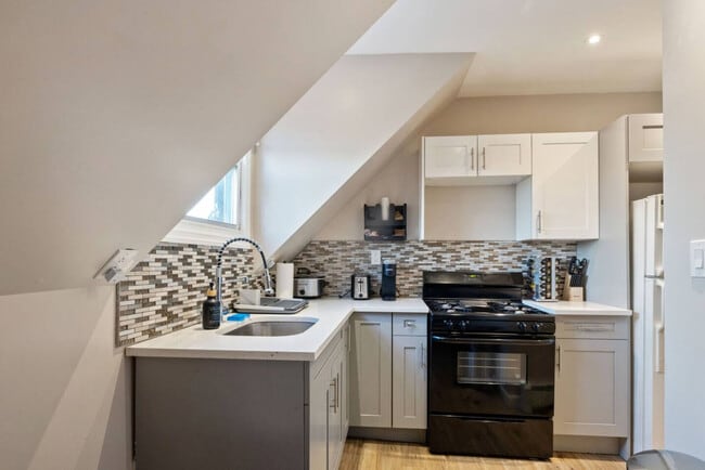 Building Photo - 61 Washington Terrace