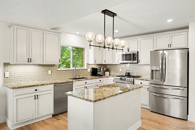 Building Photo - 2825 Alorington Ln