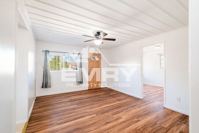 Building Photo - 2.5 bed 2 bath home for rent in Pico Rivera CA ready to move