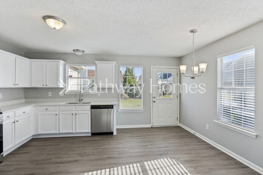 Building Photo - 449 Eagles Nest Way