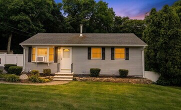 Building Photo - Freshly Remodeled Living Near Downtown Mystic