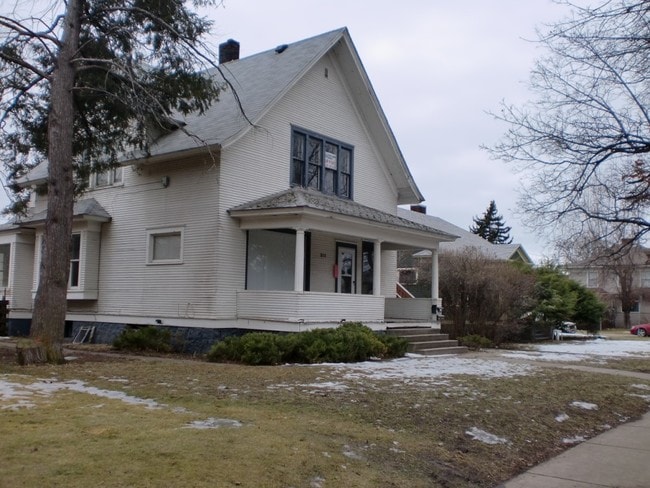 Building Photo - 511 Eddy Ave