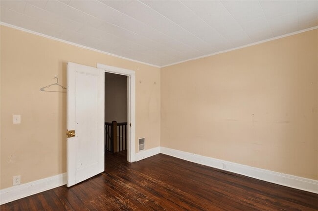 Building Photo - 53 Scottsville Rd