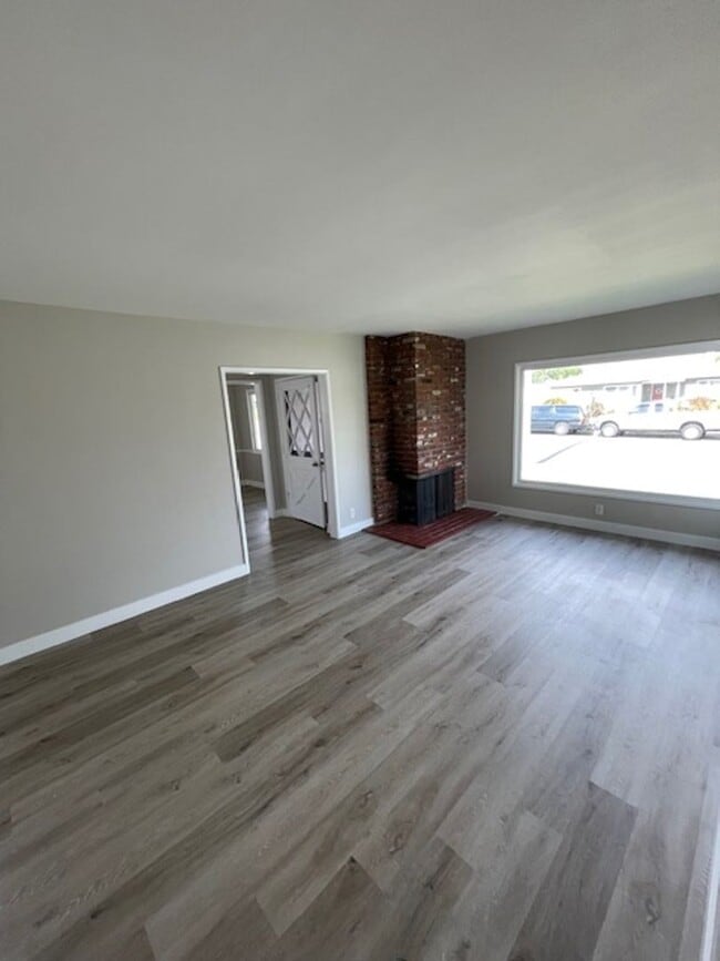 Building Photo - ***COMING SOON***  Beautifully Remodeled 3-Bedroom Home in Prime La Habra Location