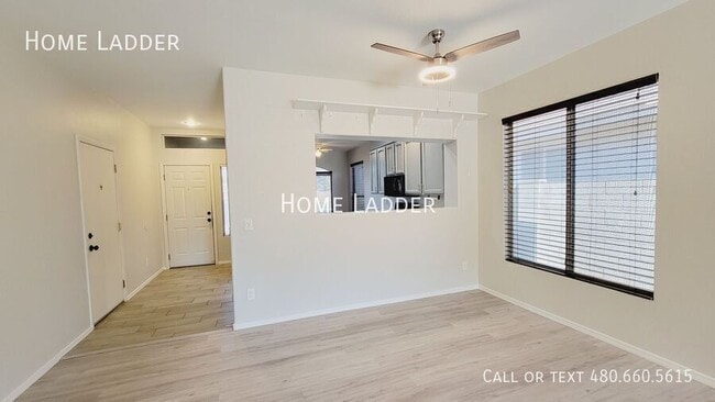 Building Photo - 6235 W Navajo Dr