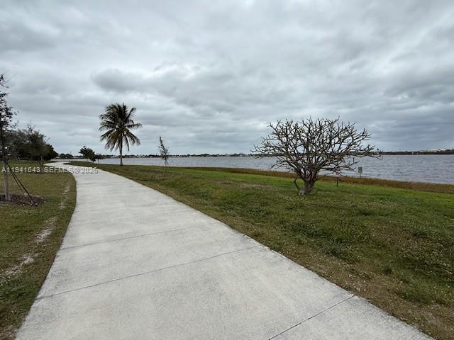 Building Photo - 760 Executive Center Dr