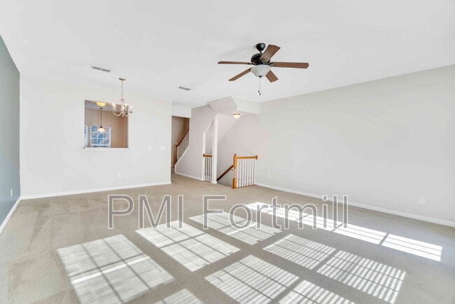 Building Photo - 15744 Kensington Palace Ln