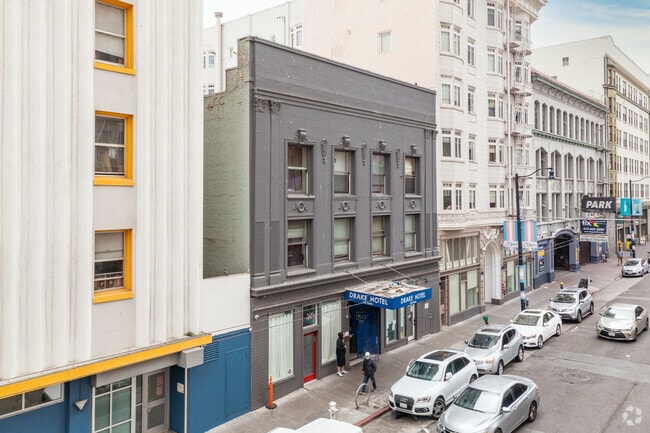 Primary Photo - Drake Hotel