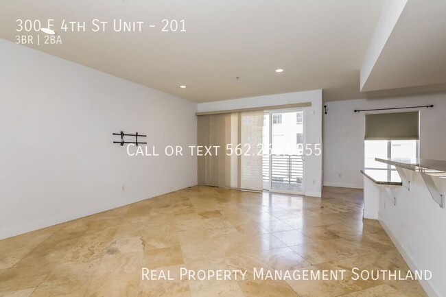 Building Photo - Spacious Condo in Downtown Long Beach!