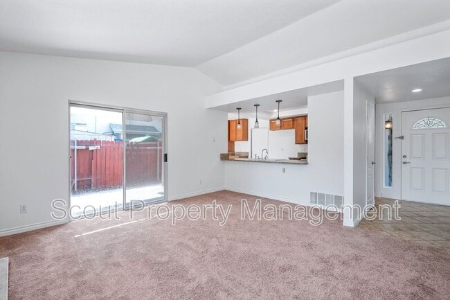 Building Photo - 42385 Agena St