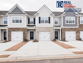 Building Photo - Like new 3bd townhome w/ attached 2 car garage & community pool! Washer/dryer included!