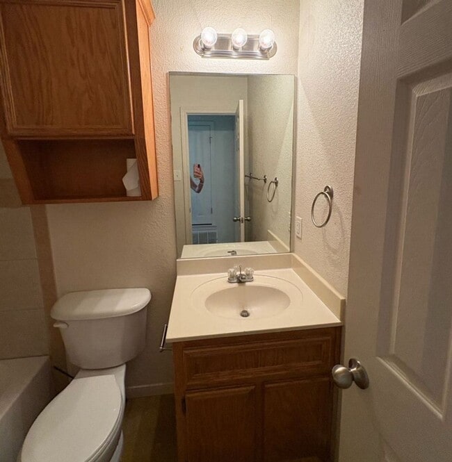 Building Photo - 1402 Powder River Dr