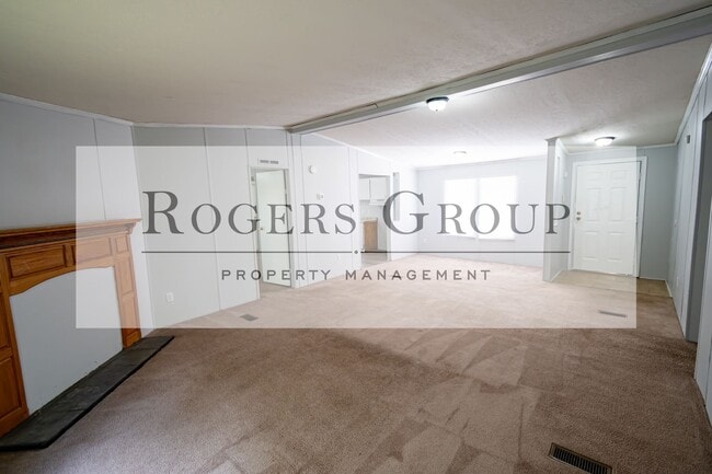 Building Photo - 21 Redwing Ln