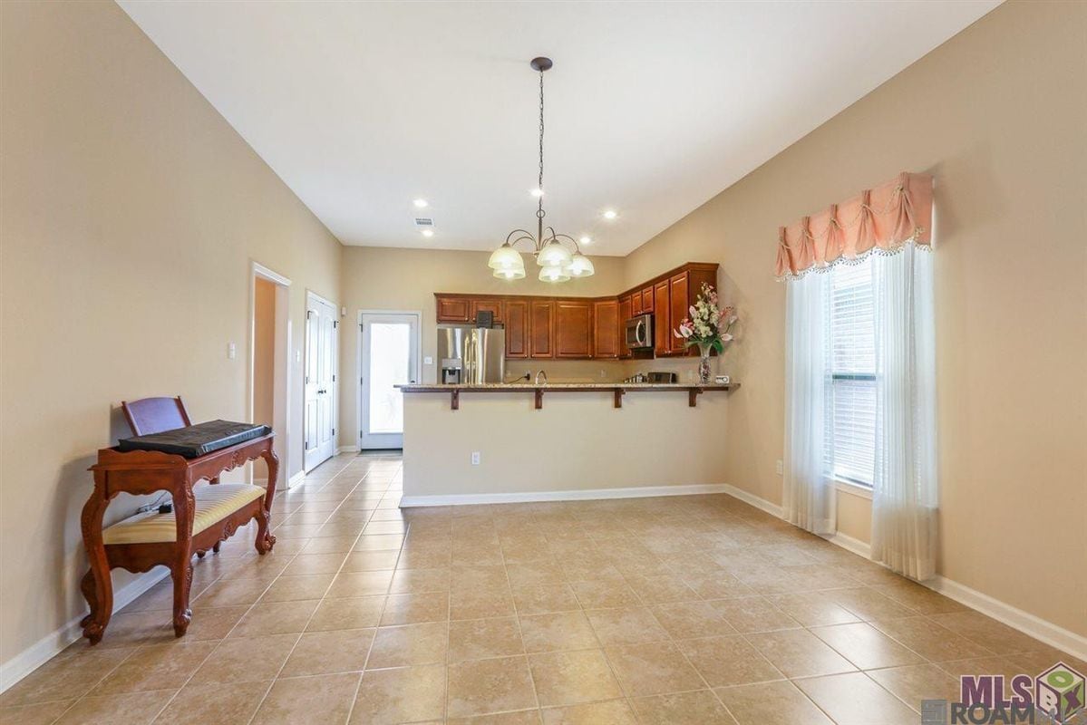 Building Photo - 8604 Abertay Ave