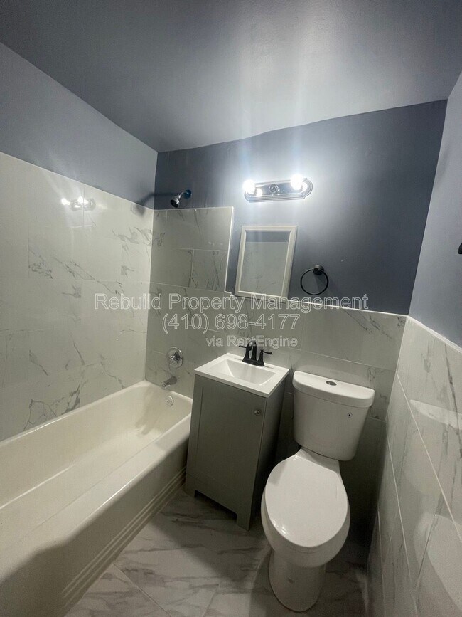 Building Photo - 4037 Edgewood Rd