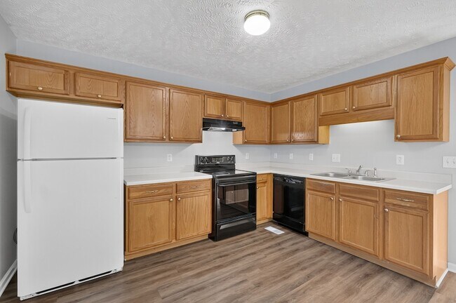 Building Photo - 2109 Dothan Dr