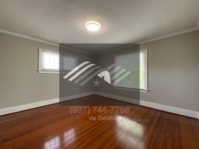 Building Photo - 2411 N Main St