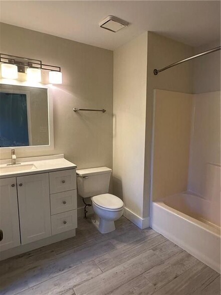 Building Photo - 3155 Cape Cir