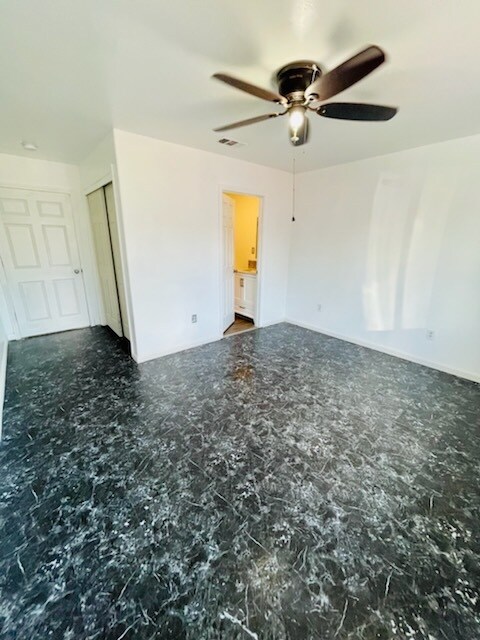 Building Photo - 326 Beardsley Ave