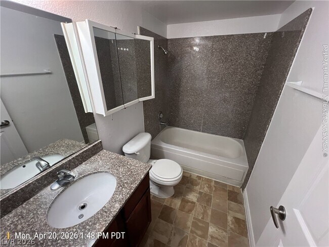 Building Photo - 5229 Indian River Dr