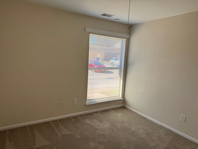 Building Photo - SAINT ANDREWS PLACE