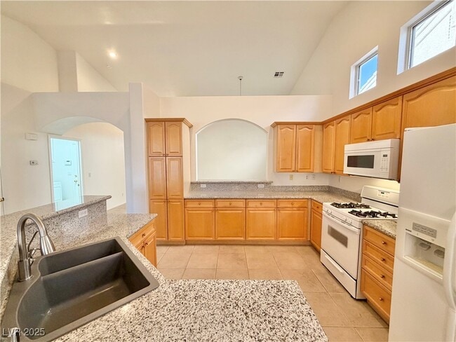 Building Photo - 2842 Altair St