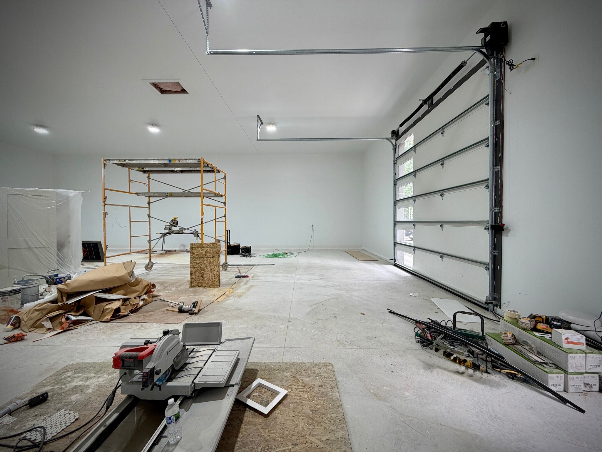 Building Photo - 10673 US 31