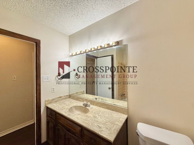 Building Photo - 4819 Gretna Green Ln