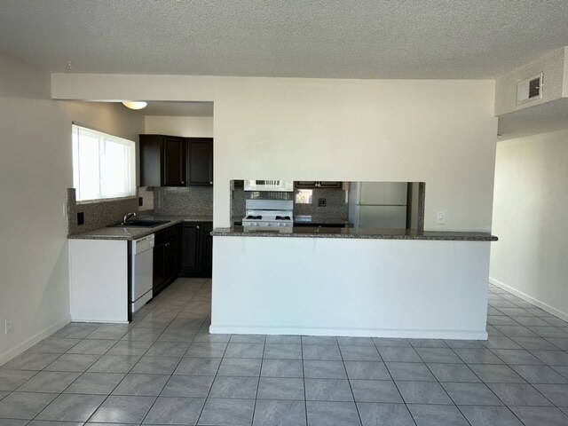 Building Photo - 8100 Eginton Ave