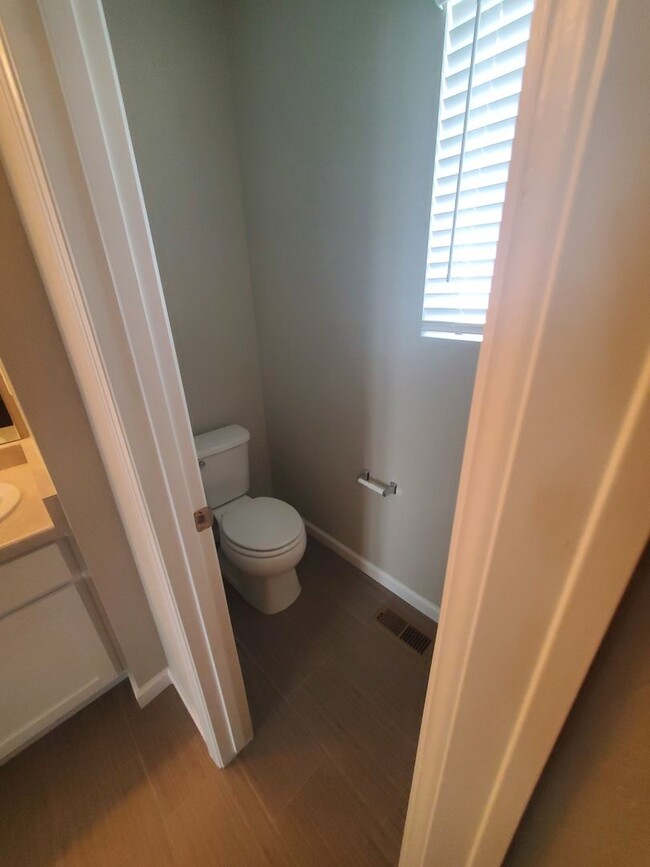 Building Photo - Beautiful and Spacious 3BR House in Freder...