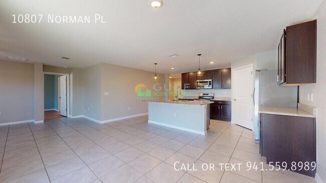 Building Photo - 10807 Norman Pl