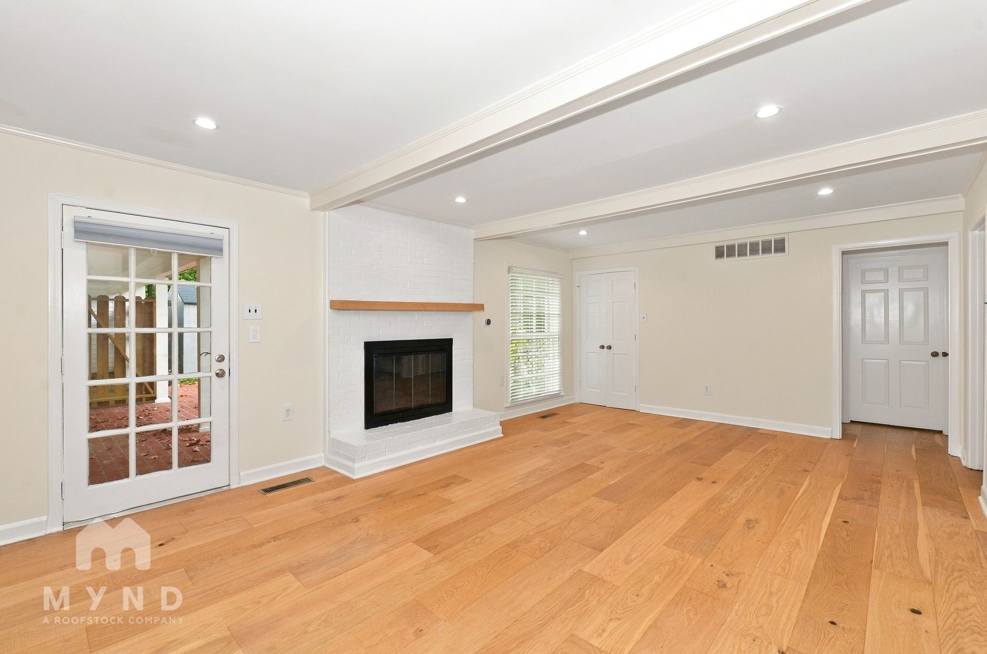 Building Photo - 2335 Hickory Crest Dr