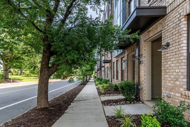 Building Photo - For Rent: Spacious 3-Bedroom Condo in the Heart of Richmond