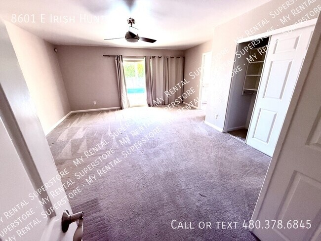 Building Photo - 8601 E Irish Hunter Trail