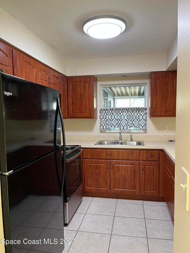 Building Photo - 781 Burman Ln NE